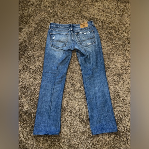 HOLLISTER RIPPED JEANS - Picture 5 of 6